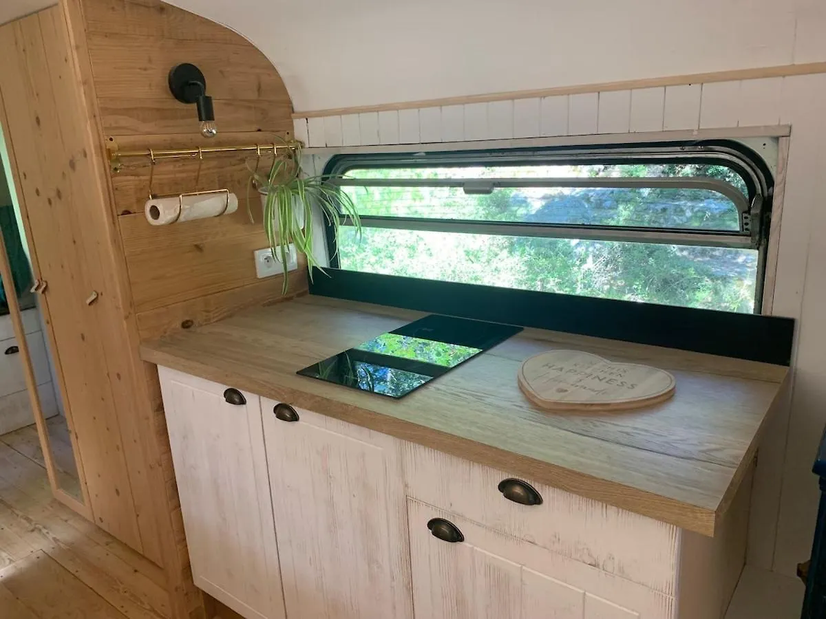 Pep'Air Bus Saviem S45 Apartment Caussols France